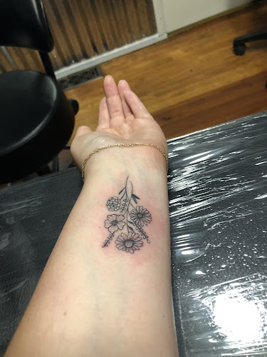 Black Thistle Tattoo tattoo shop in Lansing, Michigan