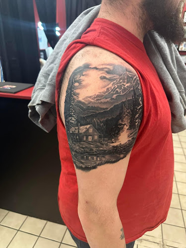 Daydream tattoo studio llc tattoo shop in Lansing, Michigan