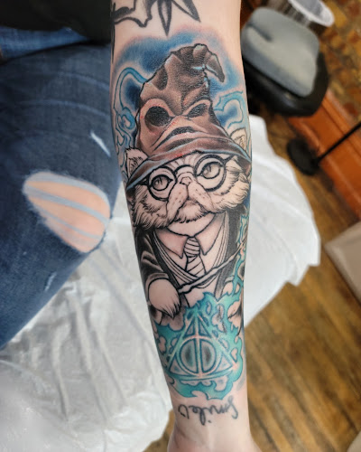 Eclectic Art Tattoo Gallery tattoo shop in Lansing, Michigan