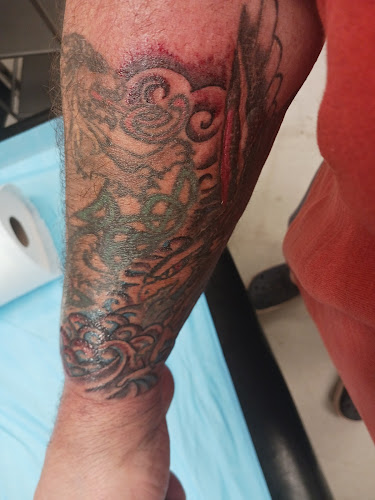 Raven Social Club tattoo shop in Largo, Florida