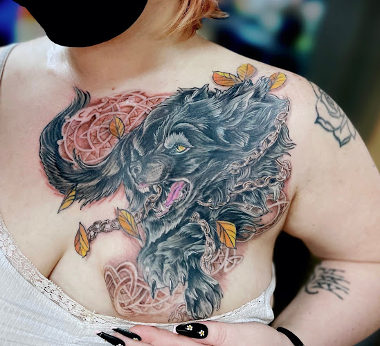 Red 5 Tattoo tattoo shop in Lawrence, Kansas