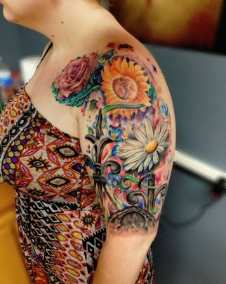 Skin Illustrations Tattoos & Piercings tattoo shop in Lawrence, Kansas