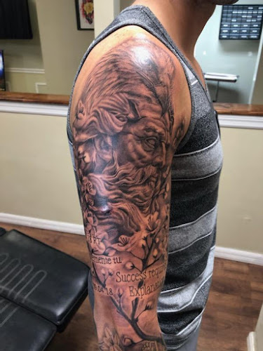 Mpire Tattoo & Ink Company tattoo shop in Lehigh Acres, Florida