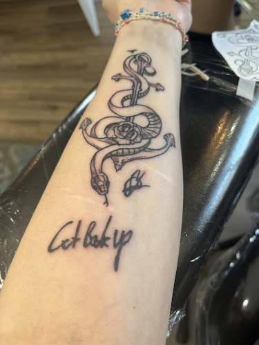 Gypsy Moon Custom Tattoo & Illustration tattoo shop in Lemoyne, Pennsylvania