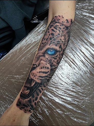 Awesome Tat-2-U tattoo shop in Lima, Ohio