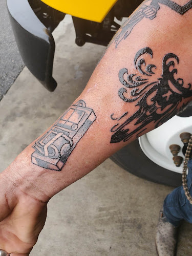 Hiram's Tattoo Collective tattoo shop in Longwood, Florida