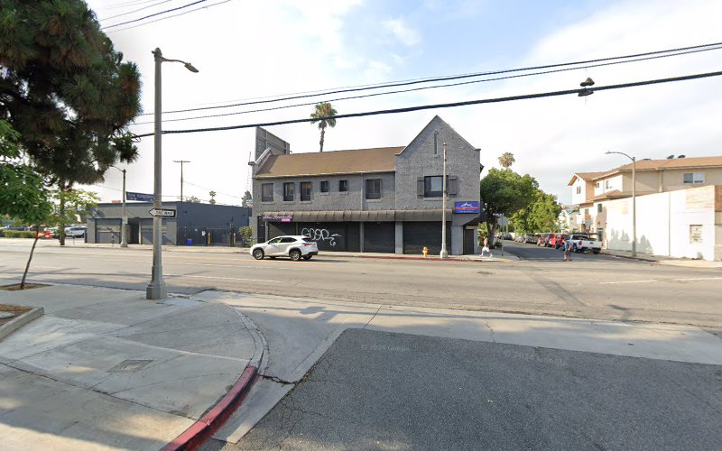 New Romantic Tattoo tattoo shop in Los Angeles, California