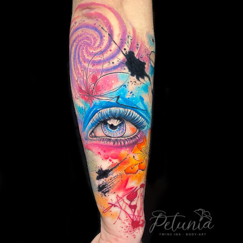 Petunia Twins Ink tattoo shop in Los Angeles, California