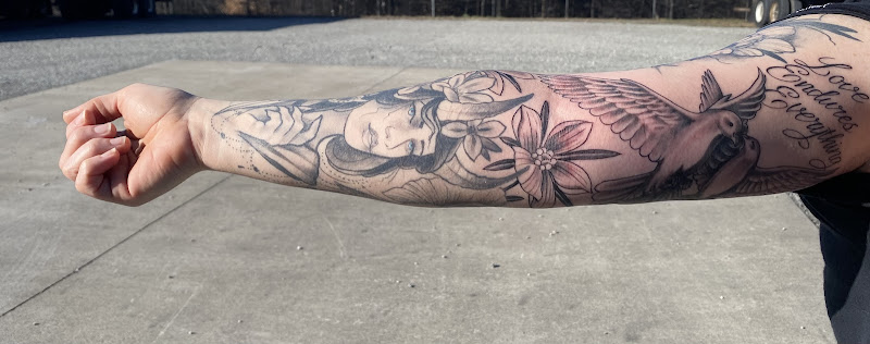 Mama Tried Tattoo Parlour tattoo shop in Louisville, Kentucky