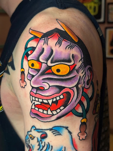 HAPPY TATTOO tattoo shop in Luzerne, Pennsylvania