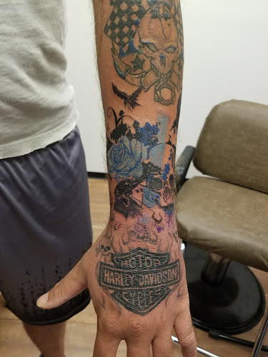 Naez Ink tattoo shop in Macomb, Illinois