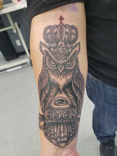 Virginia Class Tattoo(moved to Old Town) Visionaries tattoo shop in Manassas, Virginia