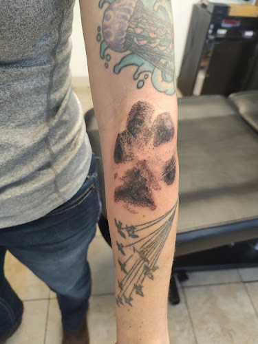 42 Tattoo tattoo shop in Mansfield, Ohio