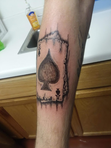 Fantasy 2 Flesh Images tattoo shop in Marietta, Ohio