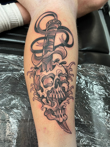 Monkey's Uncle Tattoo tattoo shop in Marietta, Ohio