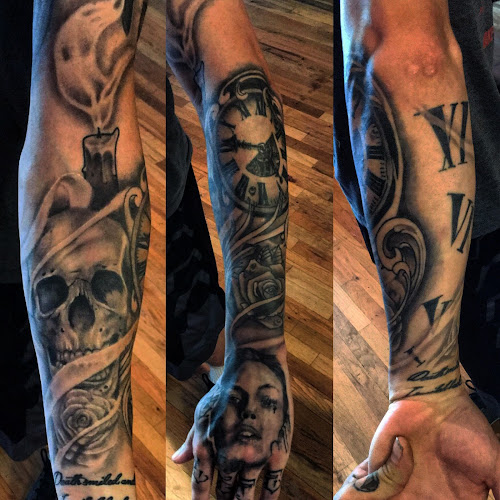 Gentleman's Ink tattoo shop in Marshall, Missouri