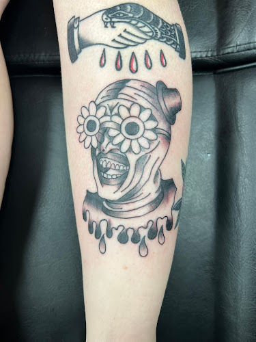 Pride And Glory Tattoo tattoo shop in Massillon, Ohio