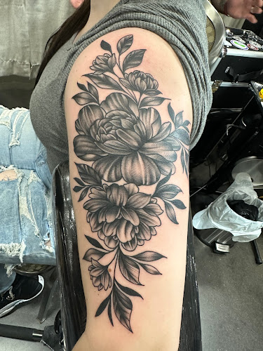 Below The Surface Tattoos tattoo shop in Mercer, Pennsylvania