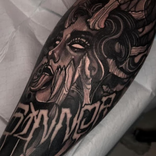 Cobra Lounge Tattoo tattoo shop in Meriden, Connecticut