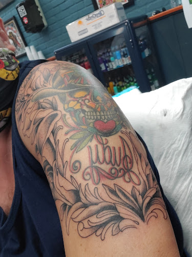 Miami Ink - Love Hate Tattoos tattoo shop in Miami Beach, Florida