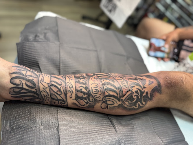 Lotus Tattoo tattoo shop in Miami, Florida