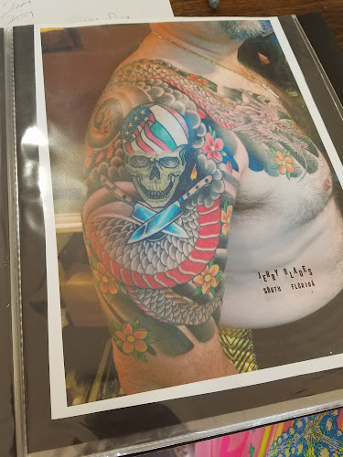 Ocho Placas Tattoo Company tattoo shop in Miami, Florida