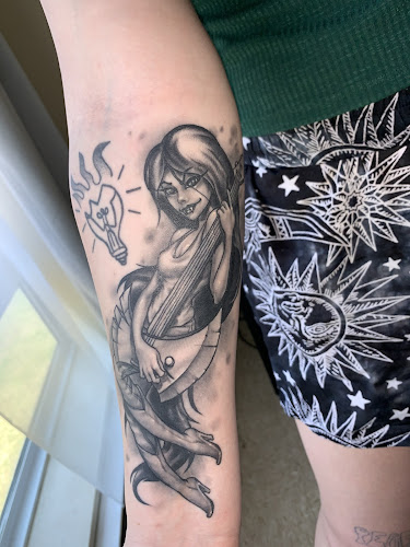 No Man's Land Tattoo Parlor tattoo shop in Middletown, New York