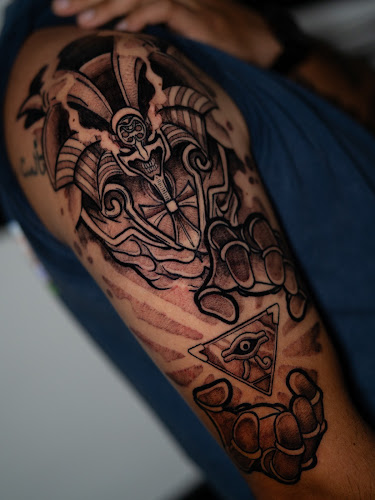 Dark Artisan Tattoo tattoo shop in Midway Park, North Carolina