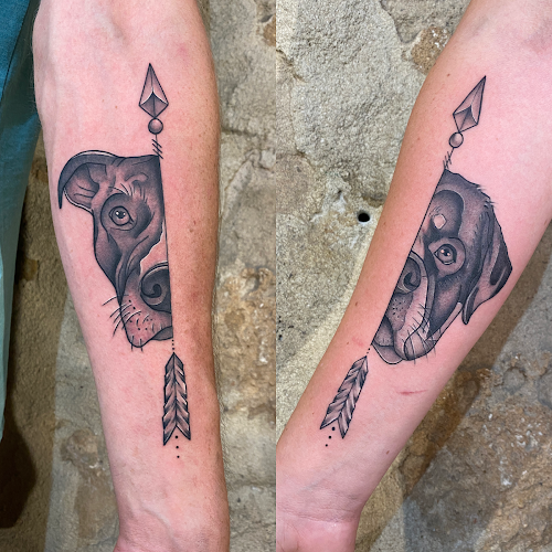 Ghost Light Tattoo Parlor - Third Ward tattoo shop in Milwaukee, Wisconsin