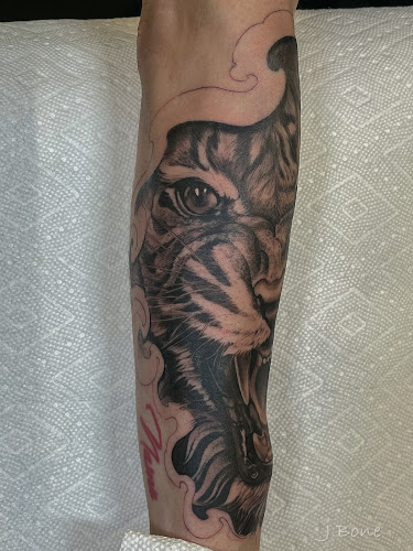 Planet Artz Tattoo Studio tattoo shop in Milwaukee, Wisconsin