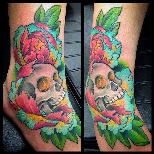 Solid State Tattoo tattoo shop in Milwaukee, Wisconsin