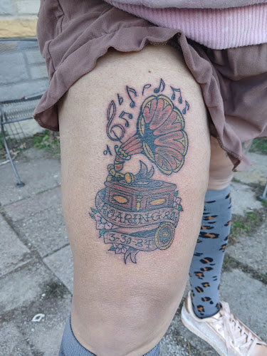 Lucky Anchor Tattoo & Piercing LLC tattoo shop in Moline, Illinois