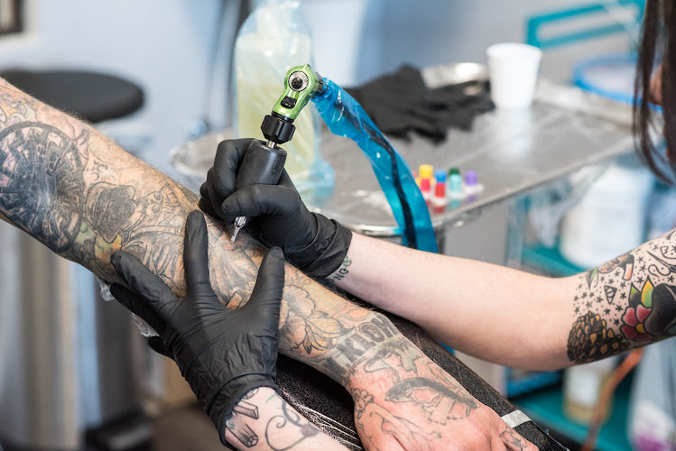 Kustom Tattoo Club tattoo shop in Moore, Oklahoma