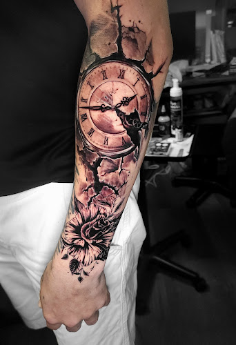 AlwaysTattoo tattoo shop in Moultrie, Georgia