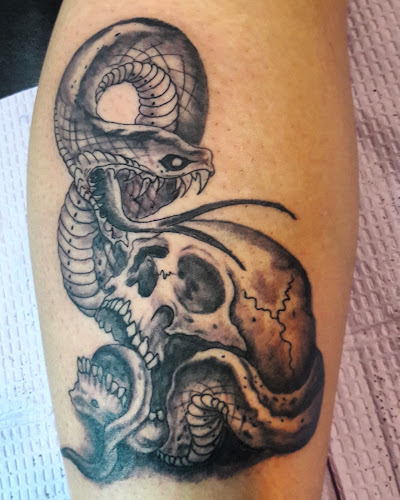 Ink Expression Tattoo and Piercing tattoo shop in Mt Vernon, Iowa