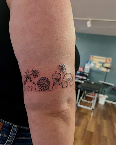 Rained Out Ink Tattoos tattoo shop in Mulberry, Florida