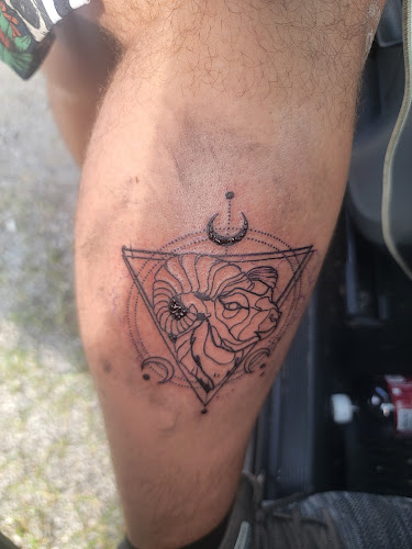 Bad Apple Tattoo Company tattoo shop in Nashville, Illinois