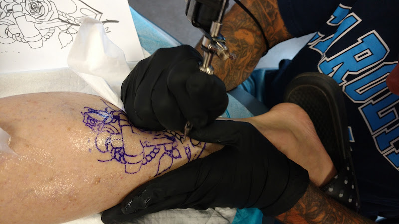 Lucky Street Tattoo tattoo shop in New Bern, North Carolina