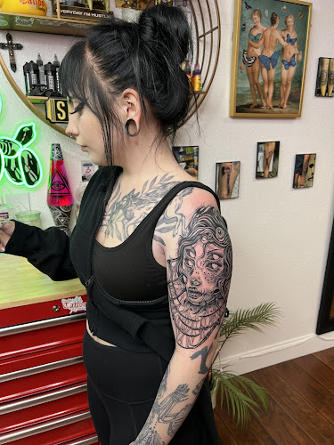 Daddy’s Tattoo Factory tattoo shop in New Port Richey, Florida