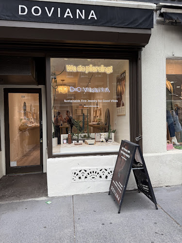 Doviana - Hypoallergenic Fine Jewelry and Professional Piercing tattoo shop in New York, New York