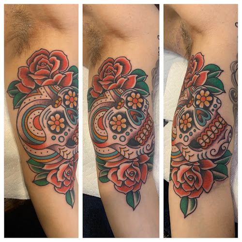 House of a Thousand Flowers tattoo shop in Newburgh, New York