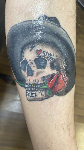 Dead On Ta2s tattoo shop in Newport, Tennessee