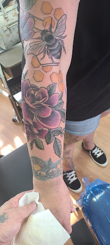 Drop Dead Tattoo LLC tattoo shop in North Ridgeville, Ohio