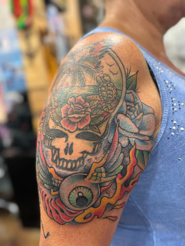 One Truth Tattoo tattoo shop in Northridge, California