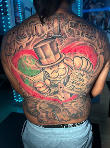 The Artist Box Tattoo & Piercing Studio tattoo shop in Oak Park, Illinois