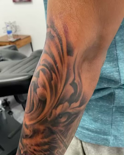 Almighty ink tattoo shop in Oklahoma City, Oklahoma