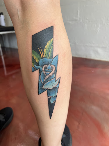 Golden Dagger Tattoo Studio tattoo shop in Oklahoma City, Oklahoma