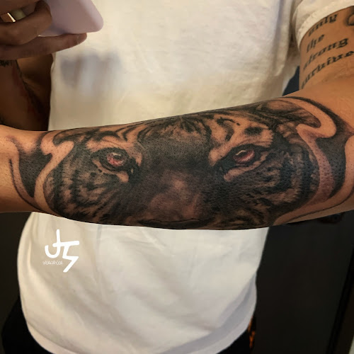 Ink Plug Tattoo Co. tattoo shop in Oklahoma City, Oklahoma