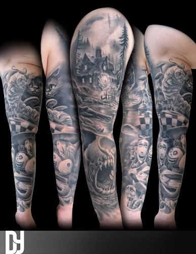 Skanvas Tattoo tattoo shop in Oklahoma City, Oklahoma