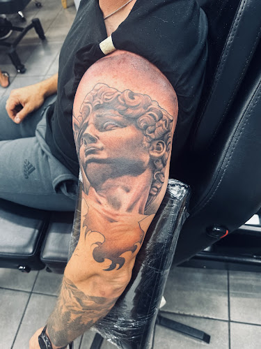 Big Brain tattoo shop in Omaha, Nebraska